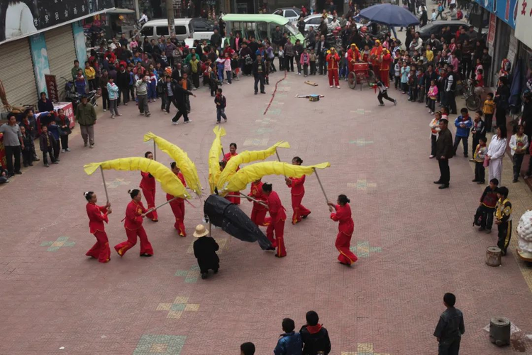 洪湖市人口_湖北一座以湖泊命名的县级市,人口近百万,经济比较落后