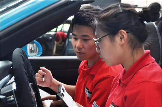 学习汽车修理有前途吗？上海博世汽修学校学子学成创业一年收入近百万