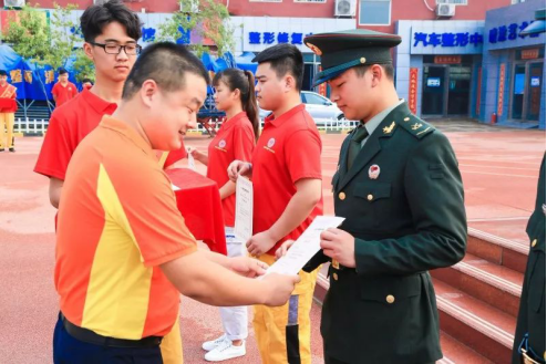北京万通举行小微专业班结业证书授予仪式