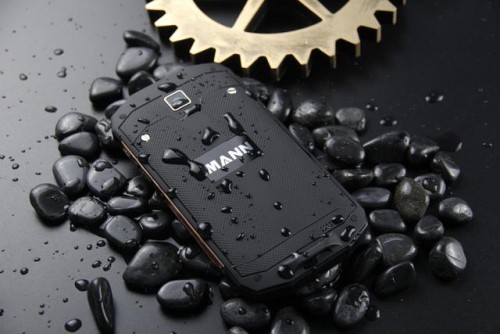 从按键机覆盖到安卓旗舰，MANN三防手机都做过哪些防水防摔的产品？