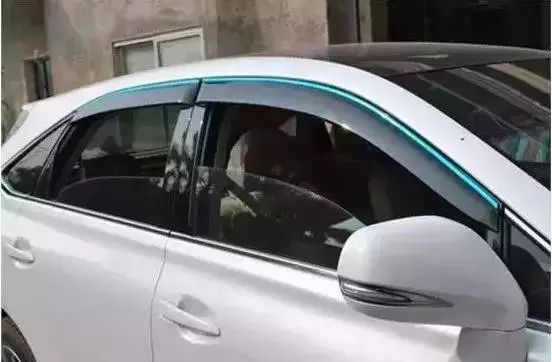 北京万通：【爱车有道】超实用的车窗使用技巧，竟然还能省油！
