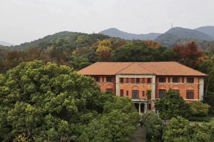 浙江大学