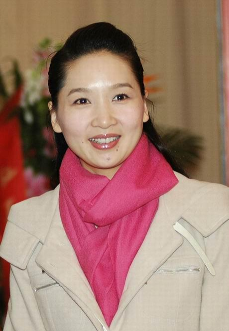 李洁