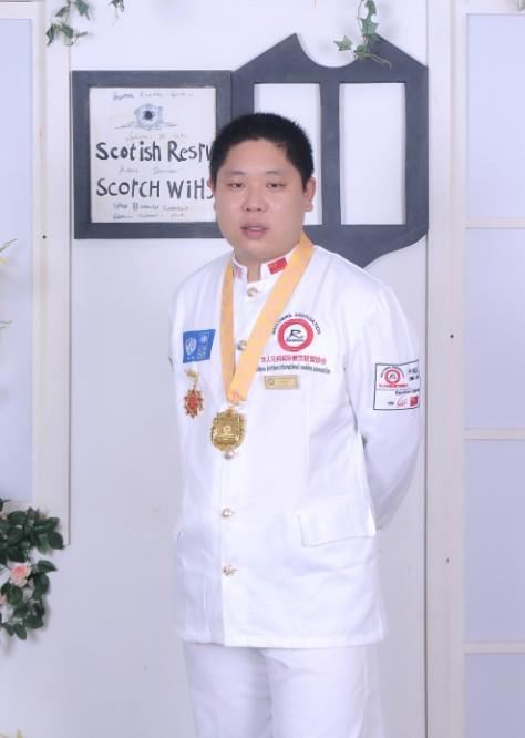 李振华
