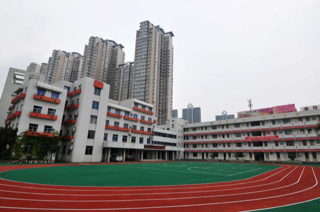 徐州民主路小学