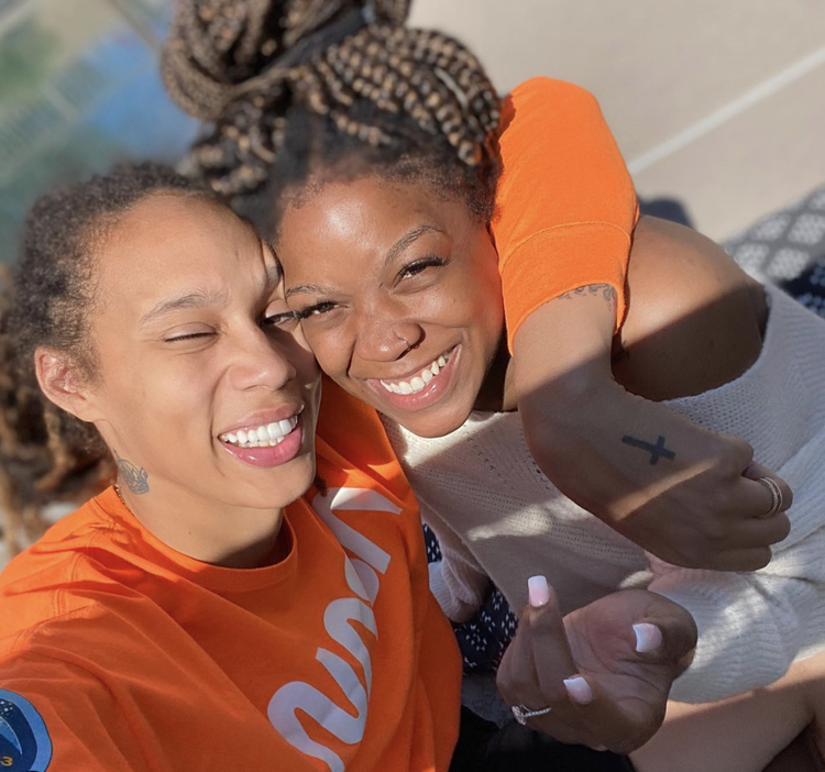 布兰妮·格里纳