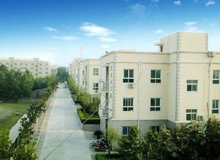 郑州澍青医学高等专科学校