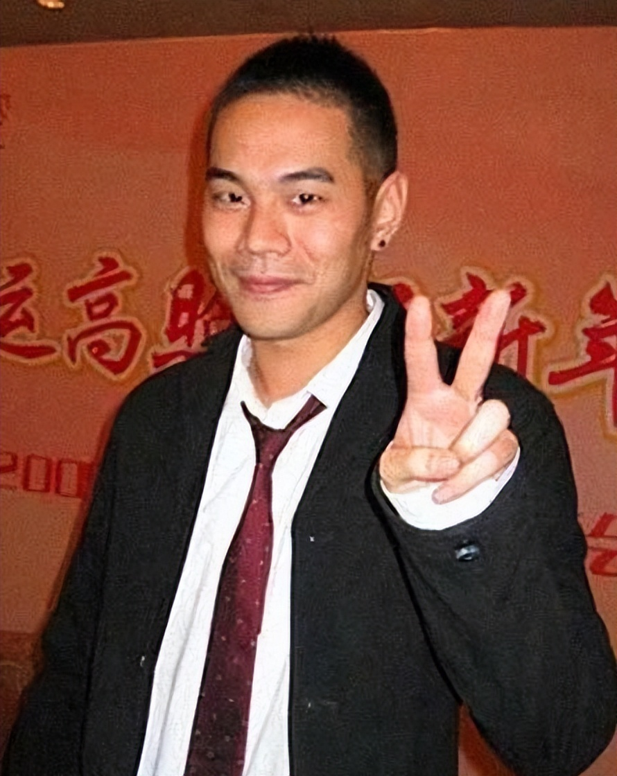 郭世伦