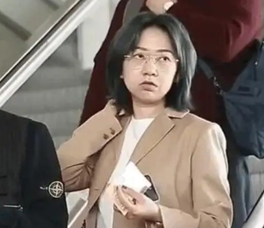 康雯