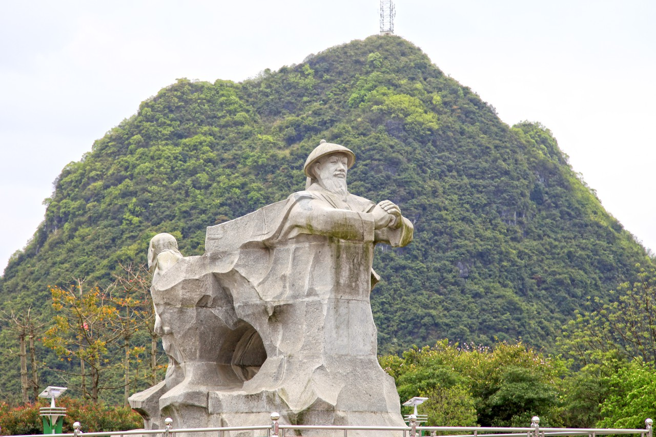 于成龙