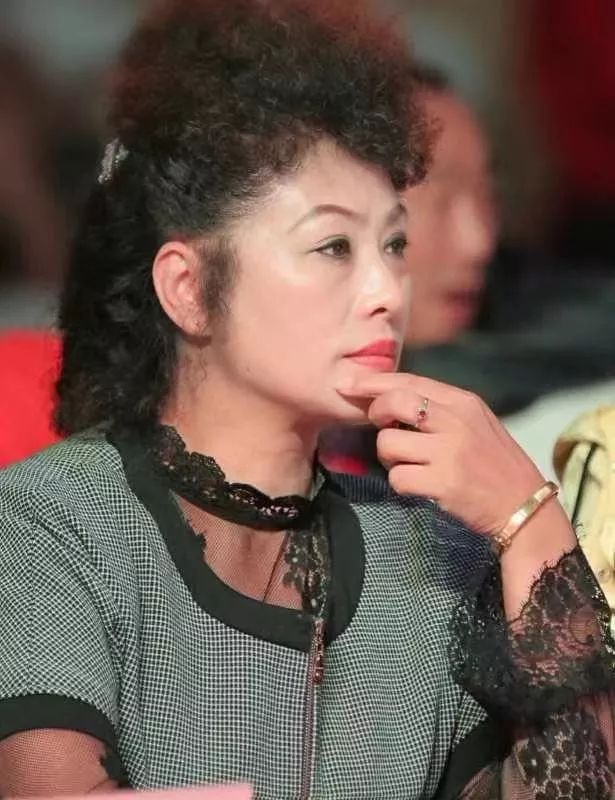 赵丽