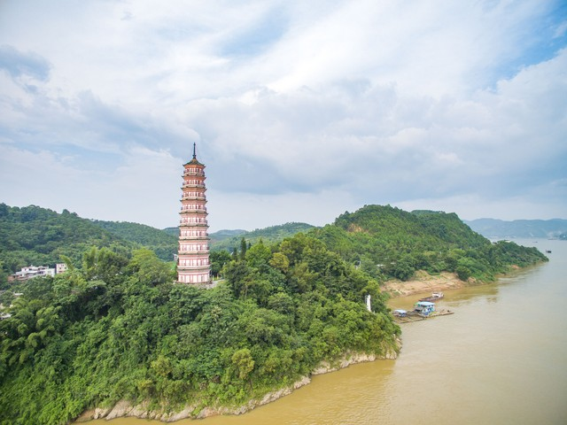 广东德庆三元古塔