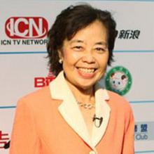 张曼君