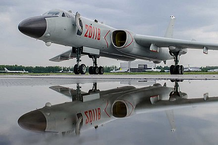轰-6K型轰炸机