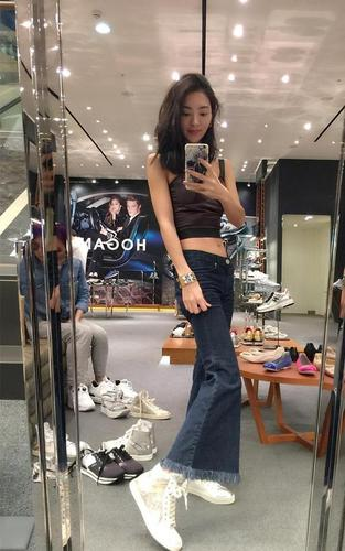 吴速玲