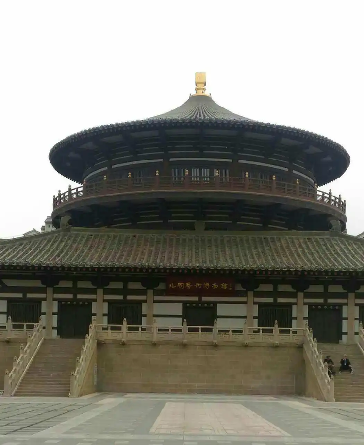 大同北魏明堂里.png