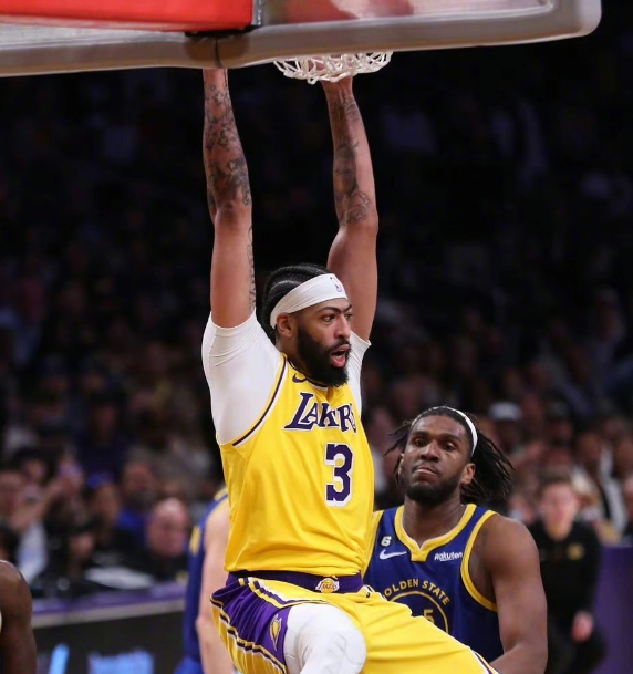 安东尼·戴维斯