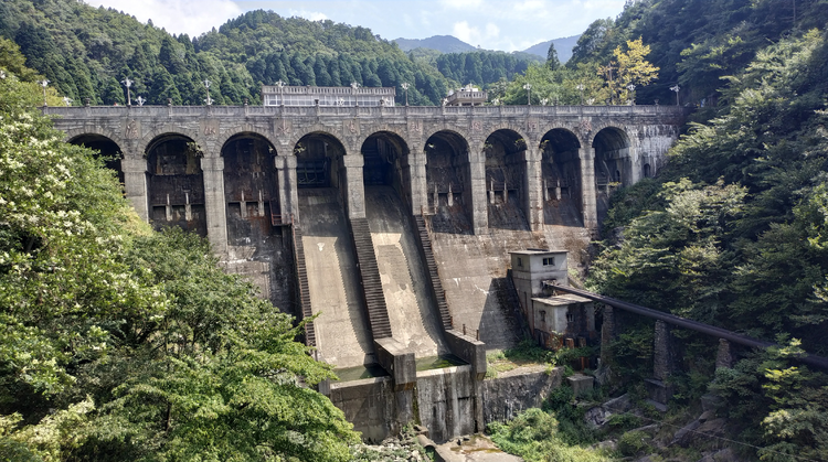 庐山电站大坝.jpeg