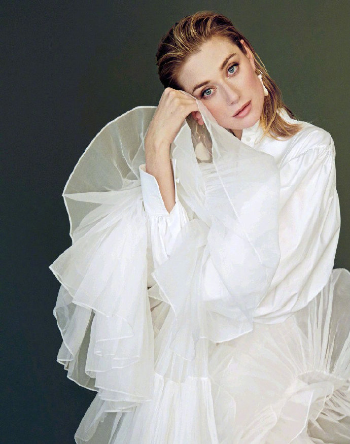 伊丽莎白·德比齐