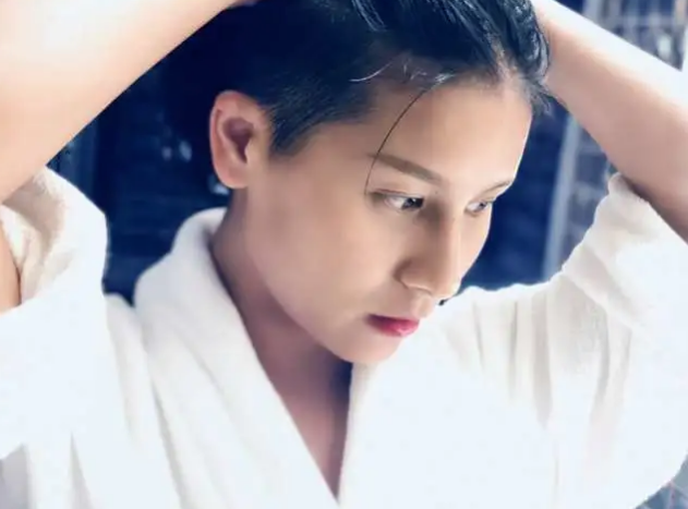 刘佳