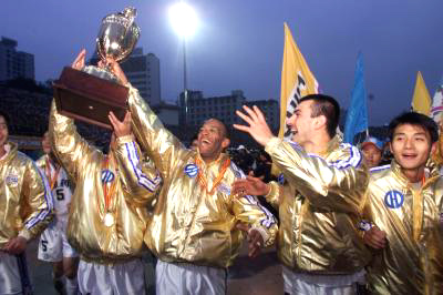 重庆两江竞技足球俱乐部