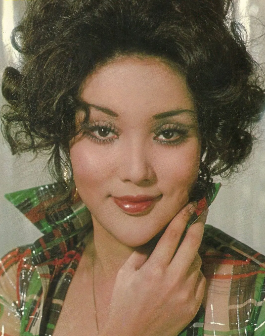 余莎莉