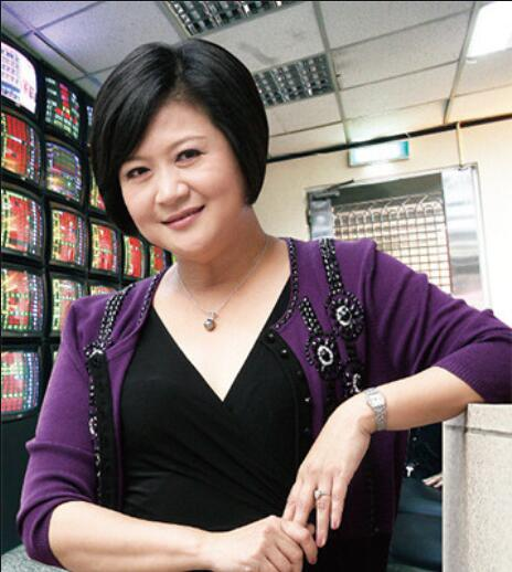 踏雪寻梅