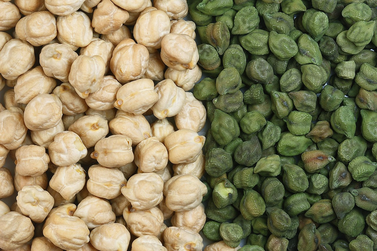 1280px-Sa-whitegreen-chickpea.jpeg