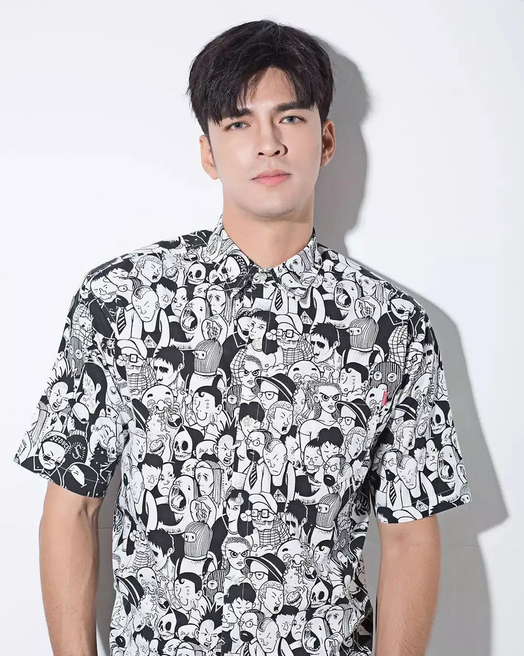 共产党人刘少奇