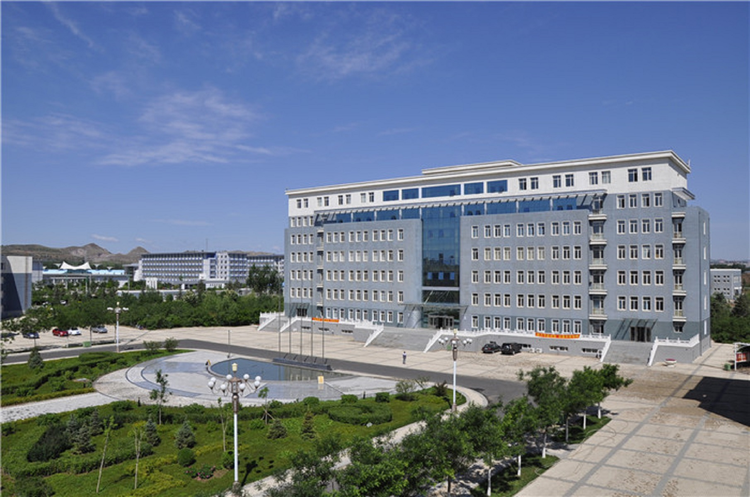 赤峰应用技术职业学院