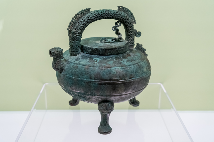 资料：上海博物馆馆藏青铜器