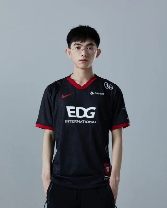 李炫君
