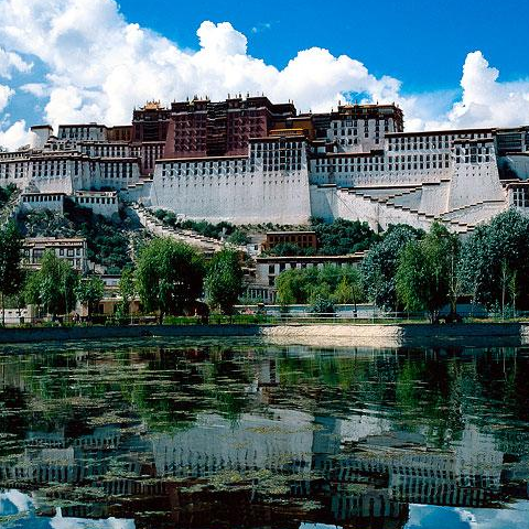 西藏百万农奴解放纪念日