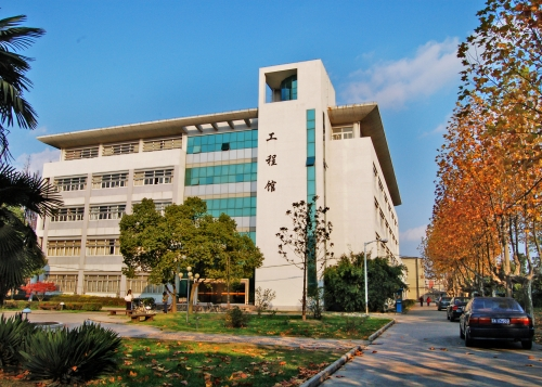 扬州大学