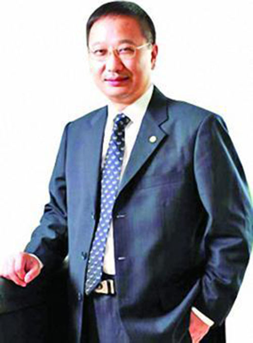 束国刚