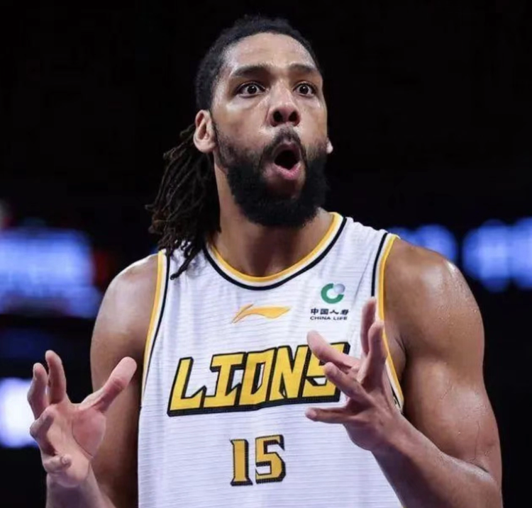 贾利尔·奥卡福