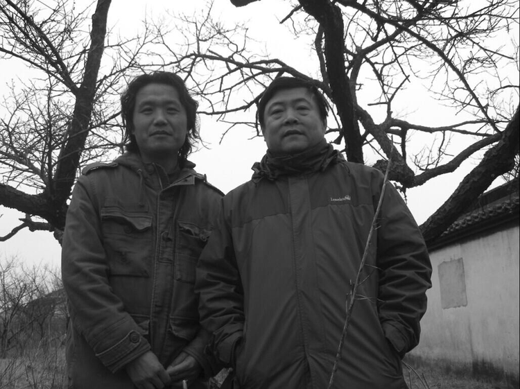 与恩师合影