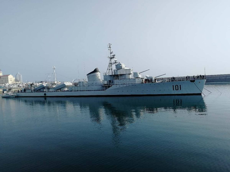 济南号驱逐舰