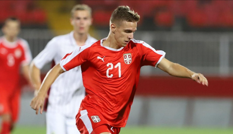 尼古拉·丘米奇