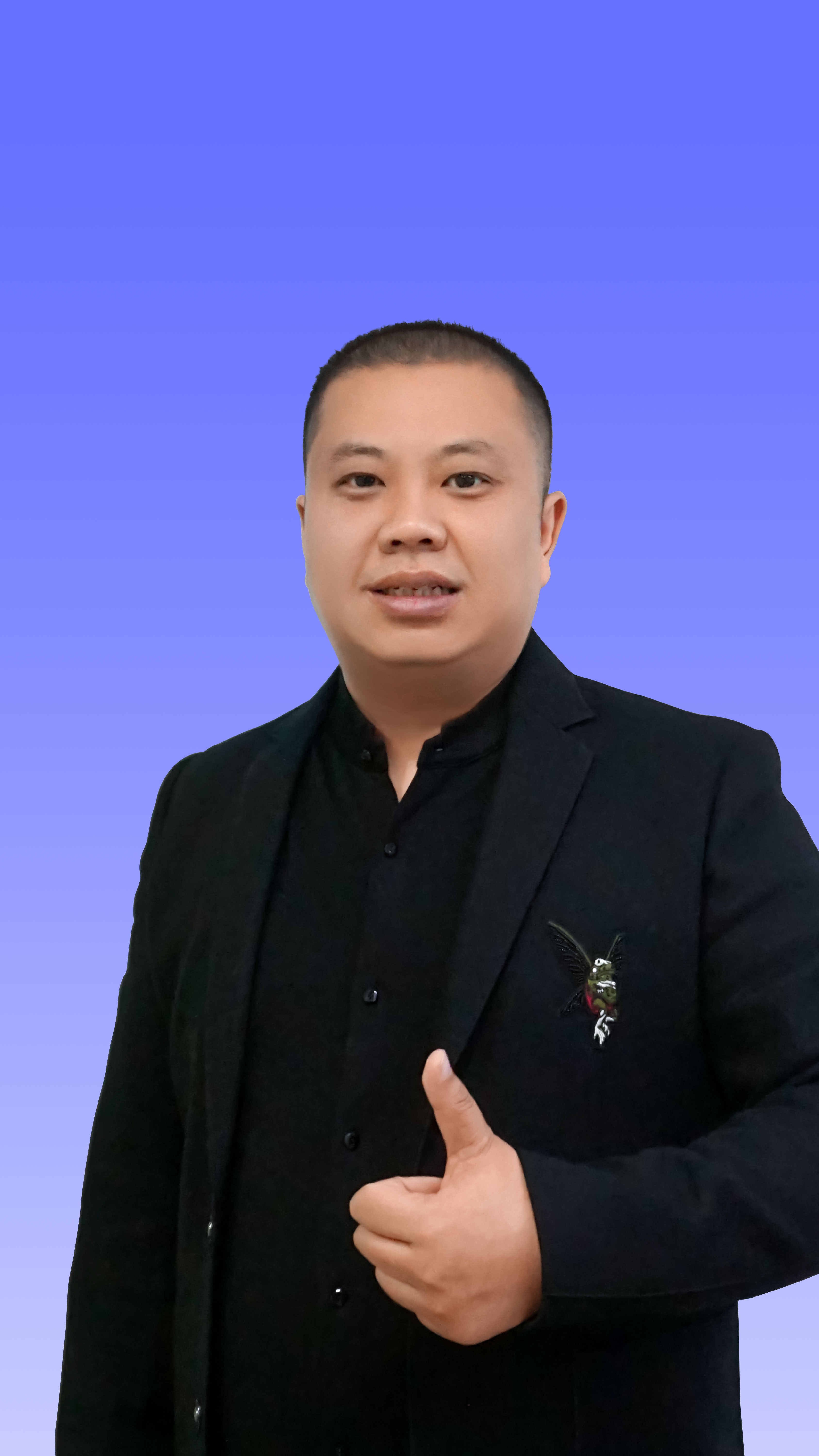 李波