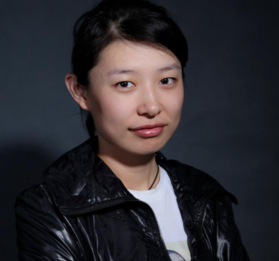 李晶