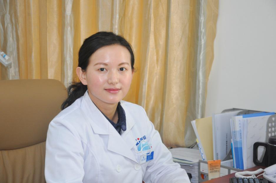 王雅丽