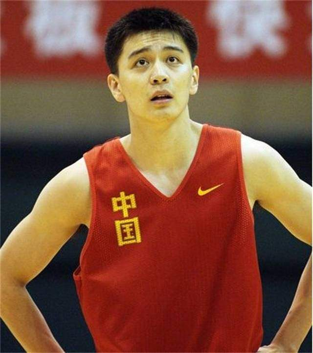 杨鸣