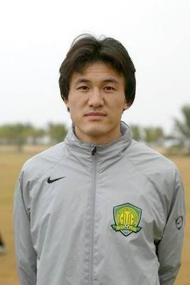郝伟