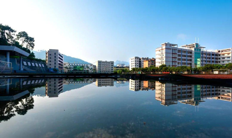 环江高中图册