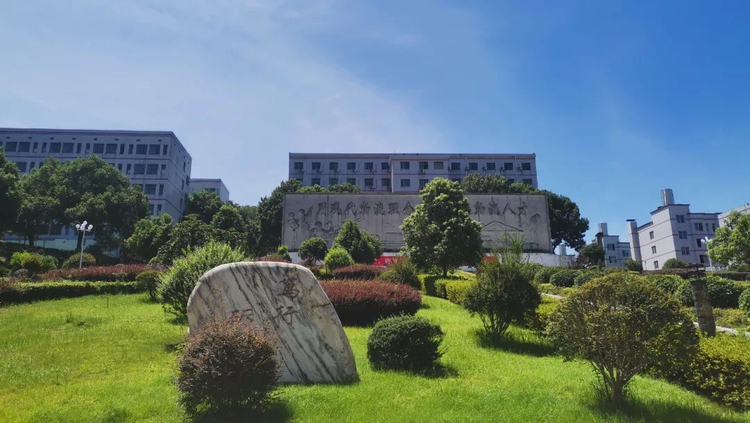 校园风景.jpeg