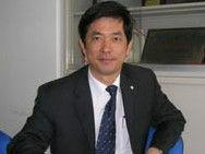 李伟