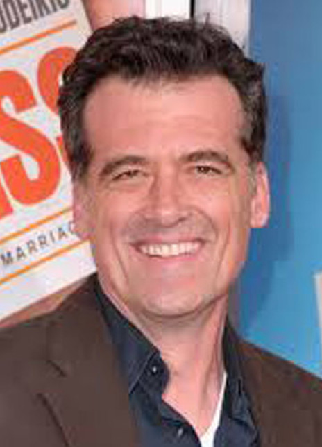 莱雅·卡里恩斯