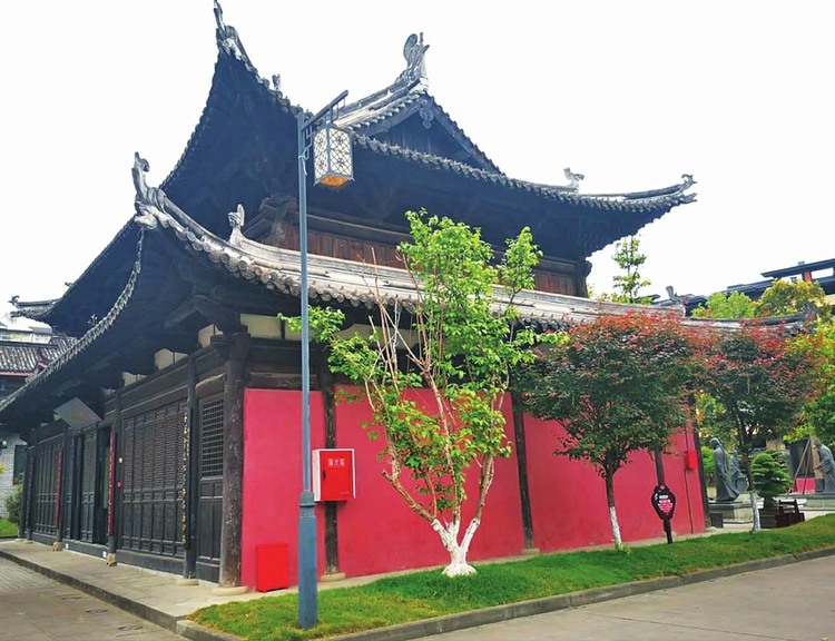 阆中市