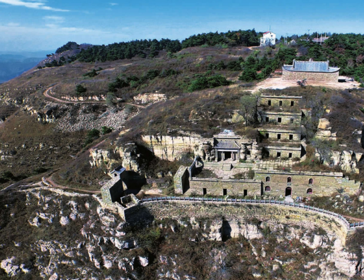 发鸠山